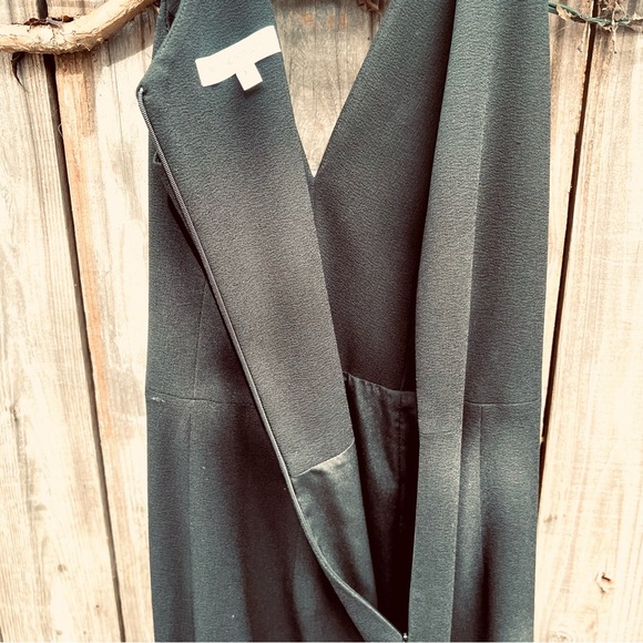 Dress The Population Iris Sleeveless Crepe Slit Gown - Picture 7 of 7